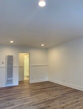 1418 Bath St in Santa Barbara, CA - Foto de edificio - Building Photo