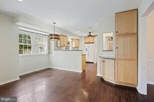 5325 Long Sky Ct in Columbia, MD - Building Photo