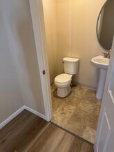 5209 E Upriver Dr, Unit Unit# 5211 in Spokane, WA - Foto de edificio - Building Photo