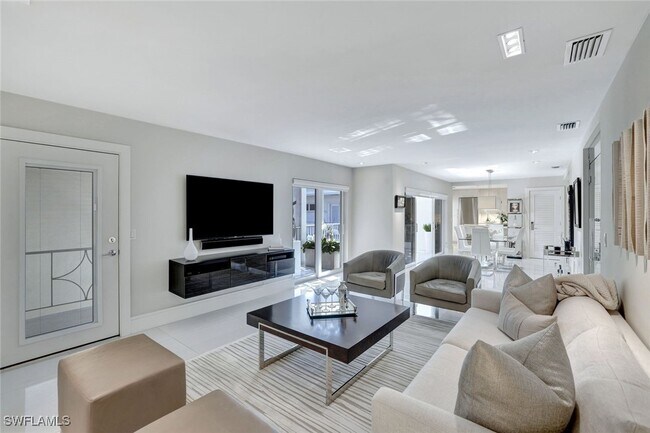231 3rd Ave S