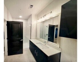 6400 Washington St in Houston, TX - Building Photo - Building Photo