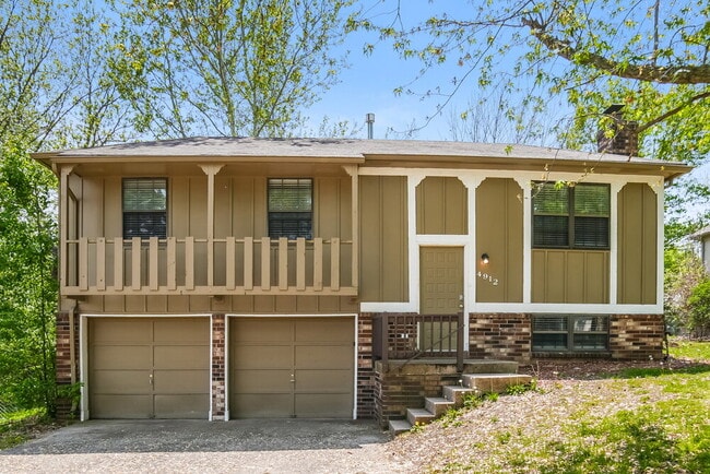 property at 4912 NW Pennington Ln
