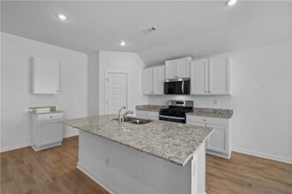 3080 Amarillo Way in Centerton, AR - Building Photo - Building Photo