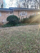 1801 W Cone Blvd in Greensboro, NC - Building Photo - Building Photo