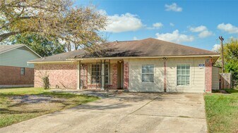 806 Coolwood Dr in Houston, TX - Building Photo