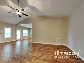 189 Crystal Creek Dr in Clayton, NC - Building Photo - Building Photo