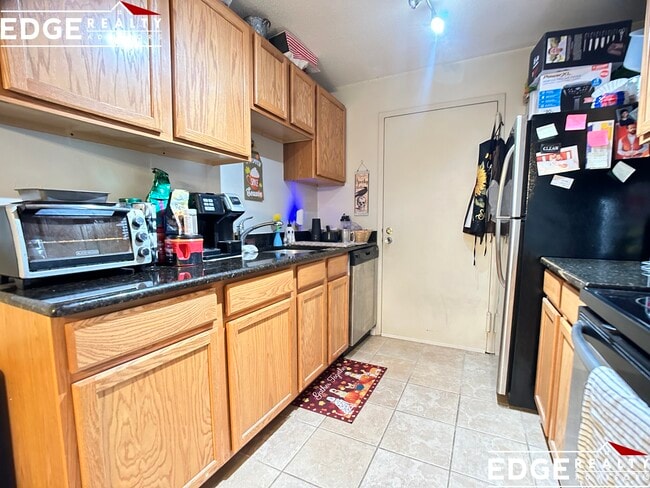 49 Village Brook Ln, Unit 2, Unit 2