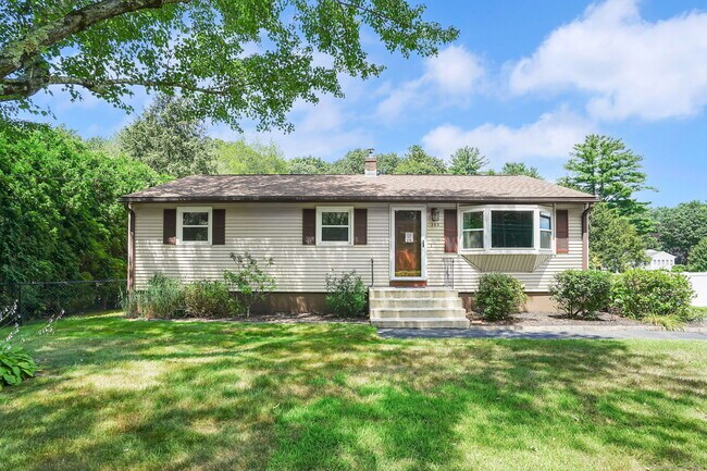293 Brainard Rd in Enfield, CT - Building Photo - Building Photo