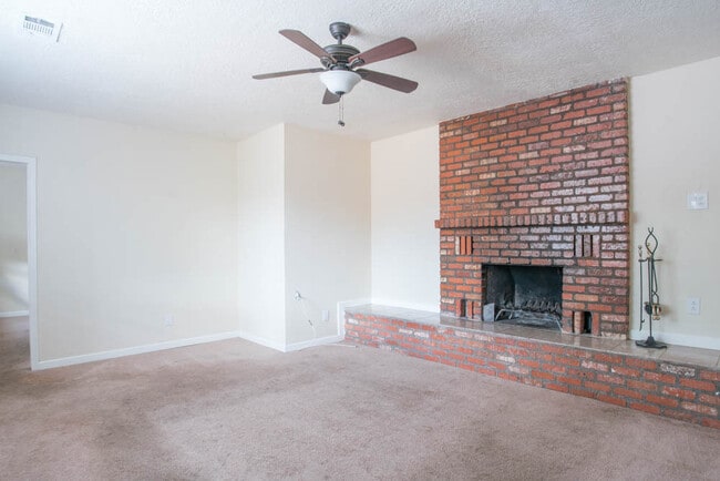 1846 Henry Cir SW in Albuquerque, NM - Building Photo - Building Photo