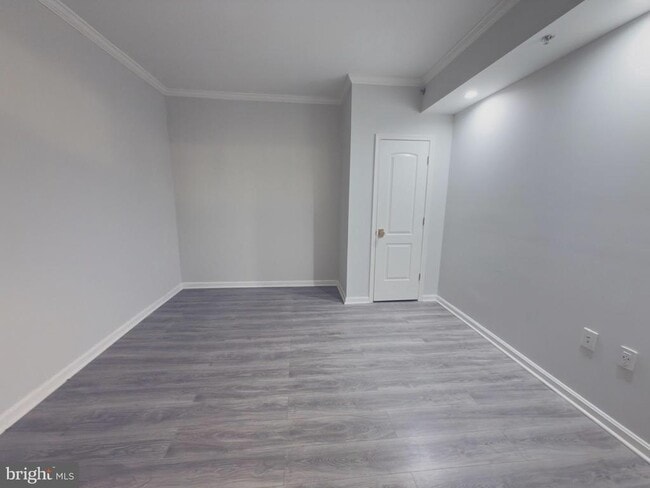 property at 1211 S Eads St