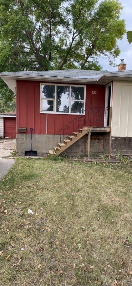 property at 182 Montreal St N