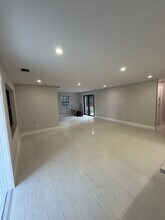 8772 SW 143rd St in Palmetto Bay, FL - Building Photo - Building Photo