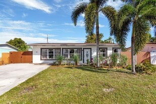 1649 NE 31st St in Pompano Beach, FL - Building Photo
