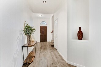 31 Hearthwick Rd in Tomball, TX - Building Photo - Building Photo