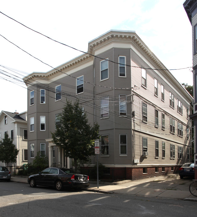 18 Amory St in Cambridge, MA - Building Photo