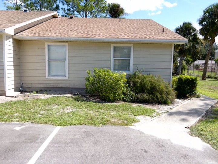 5 Sandalwood Ct in Oviedo, FL - Building Photo