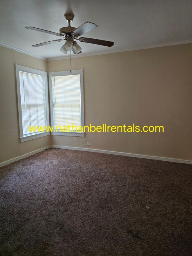 431 24th St NW in Paris, TX - Foto de edificio - Building Photo