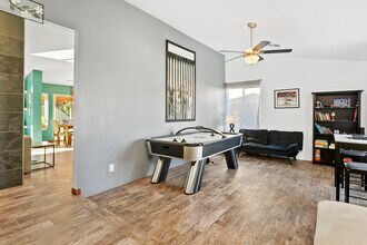 2707 E Louise Dr in Phoenix, AZ - Building Photo - Building Photo