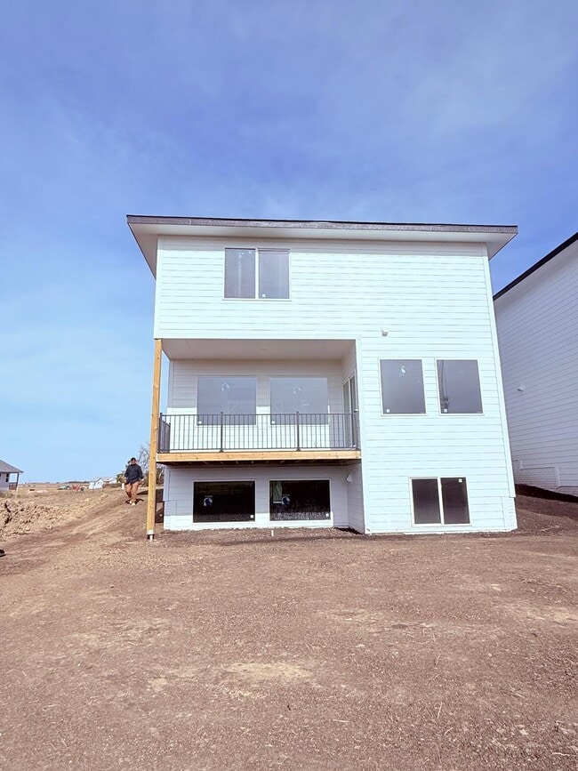 1110 NW Sproul Dr in Waukee, IA - Building Photo - Building Photo