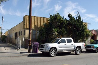 1340 Junipero Ave in Long Beach, CA - Building Photo - Building Photo