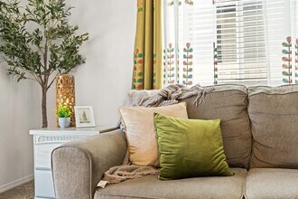 216 Cliff Swallow Ave in Caldwell, ID - Building Photo - Building Photo