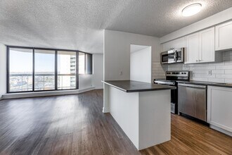 340 Colborne Street in London, ON - Building Photo - Interior Photo