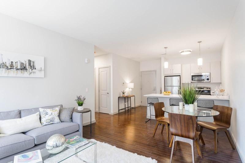 45 Marion St, Unit 615 in Brookline, MA - Foto de edificio