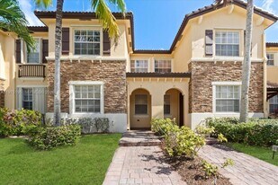 9239 SW 227th St in Cutler Bay, FL - Building Photo