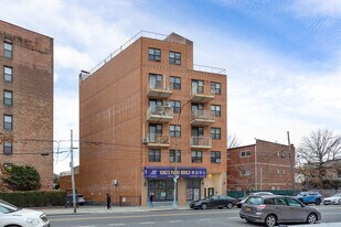 366 Kings Hwy in Brooklyn, NY - Building Photo