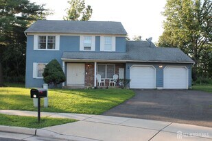 39 Independence Ct in Piscataway, NJ - Building Photo