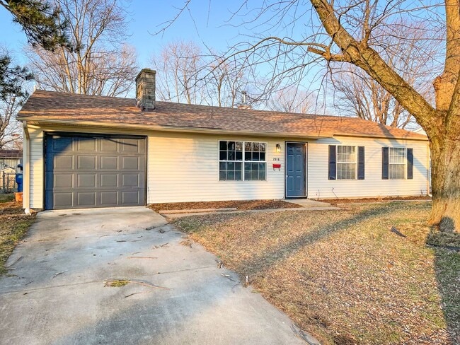 7916 E 34th St in Indianapolis, IN - Building Photo - Building Photo