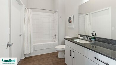 1600 NW 38th St, Unit B-218 in Kansas City, MO - Foto de edificio - Building Photo