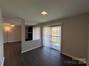 10923 Harrowfield Rd in Charlotte, NC - Building Photo - Building Photo