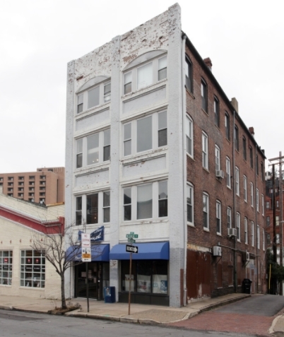 241 W Chase St in Baltimore, MD - Building Photo