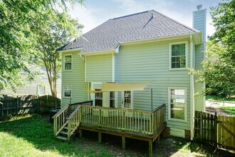 7401 Pennsylvania Ct in Raleigh, NC - Building Photo - Building Photo