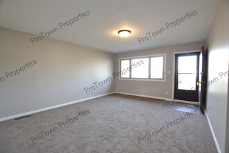 2214 Madonna Ave in Joliet, IL - Building Photo - Building Photo