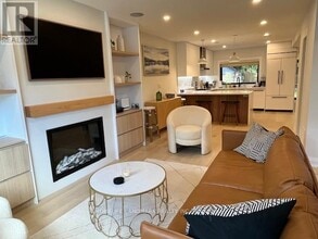 19 Elmsthorpe Ave in Toronto, ON - Building Photo - Building Photo