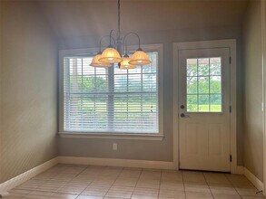 198 Alexandra Loop in Elkins, AR - Foto de edificio - Building Photo