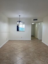 8540 N Sherman Cir, Unit 507 in Miramar, FL - Building Photo - Building Photo