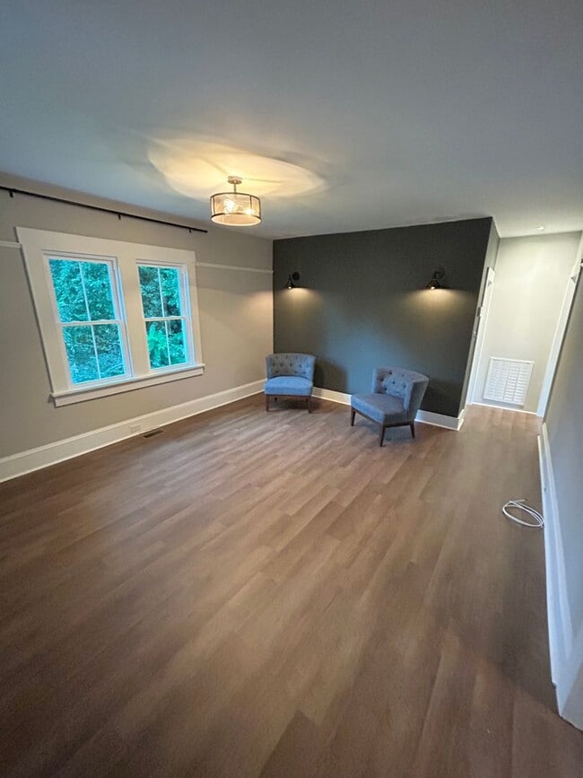 813 Gilbert St in Radford, VA - Building Photo - Building Photo