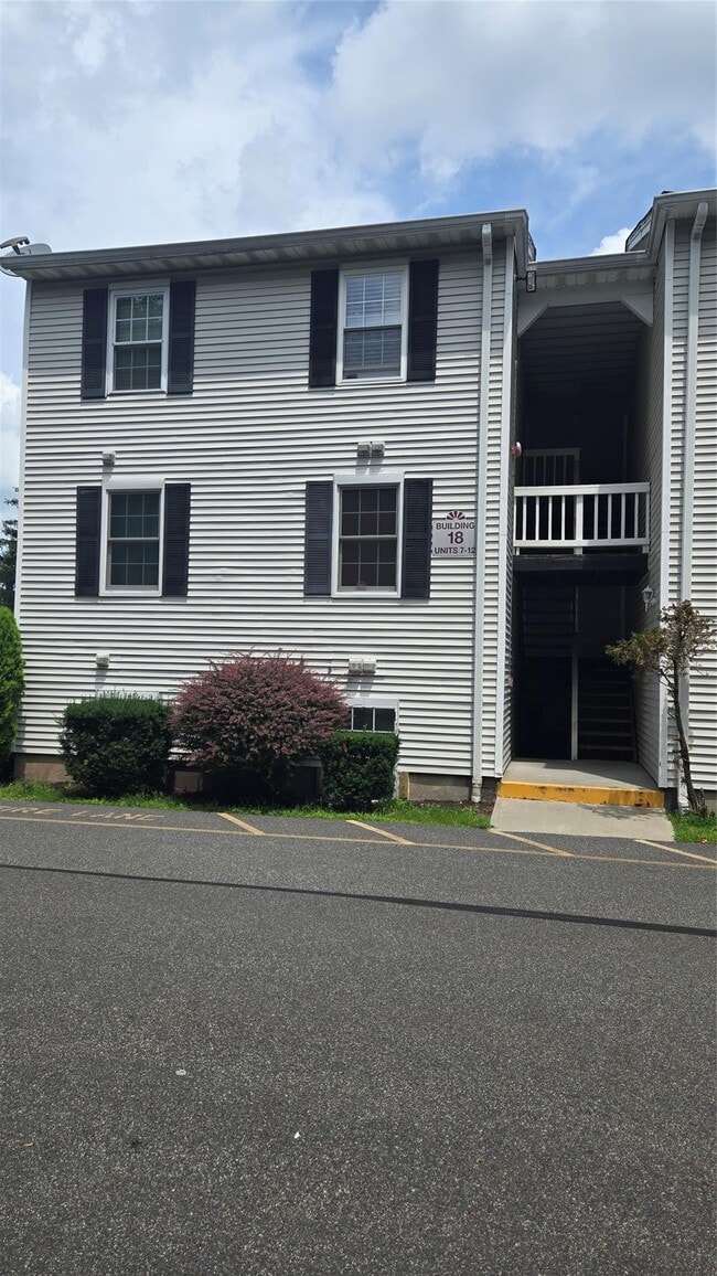 property at 18 Lexington Hills Rd