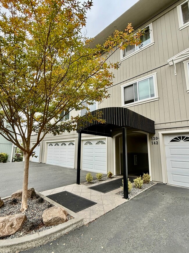 142 Cherry St, Unit 142 Cherry Street