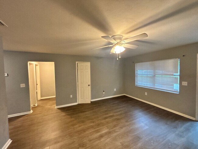 1101 SW 61st St in Gainesville, FL - Building Photo - Building Photo