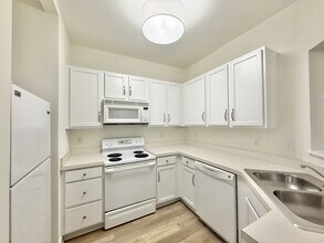 2608 Broad Oaks Pl in Raleigh, NC - Building Photo - Building Photo