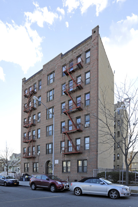 90-38 170th St in Jamaica, NY - Foto de edificio