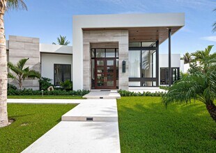 135 Churchill Rd in West Palm Beach, FL - Building Photo - Building Photo