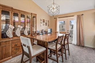 1225 14th St in West Babylon, NY - Foto de edificio - Building Photo