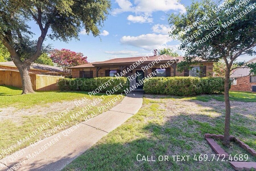 617 Tara Dr in Desoto, TX - Foto de edificio