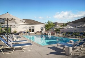 The Collection at Elkhorn in Elkhorn, NE - Building Photo