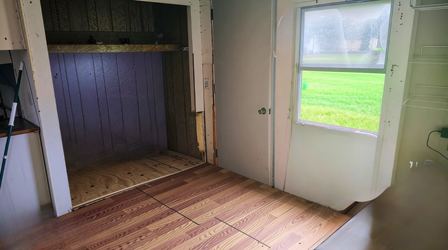 607 E Runnels St in Nashville, AK - Foto de edificio - Building Photo